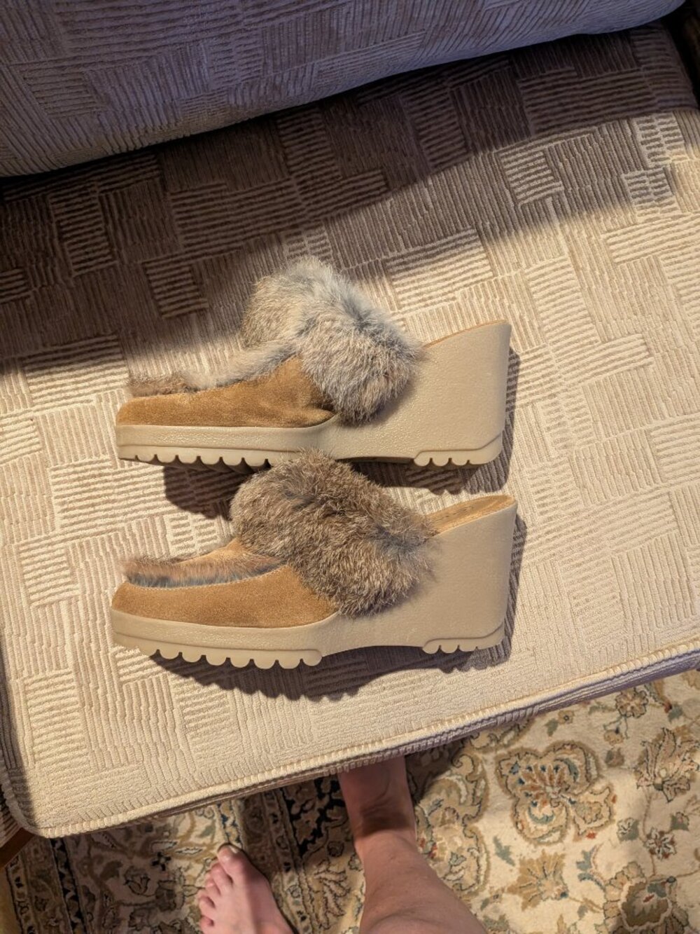 Vintage COACH wedge mules "Kaela" Leather and Rabbit Size 9.5 B NWOT - Picture 7 of 7